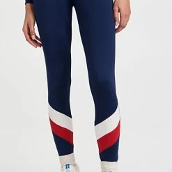 Brand new ❤️ Perfect Moment Chevron Base Layer Leggings Navy 🔔