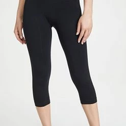 Best Sale ✨ Yummie Morgan Seamless Shaping Capri Leggings Black ⭐
